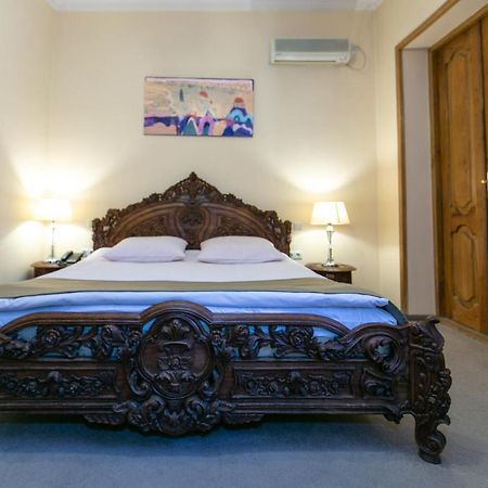 Hotel Vip Tbilisi Esterno foto