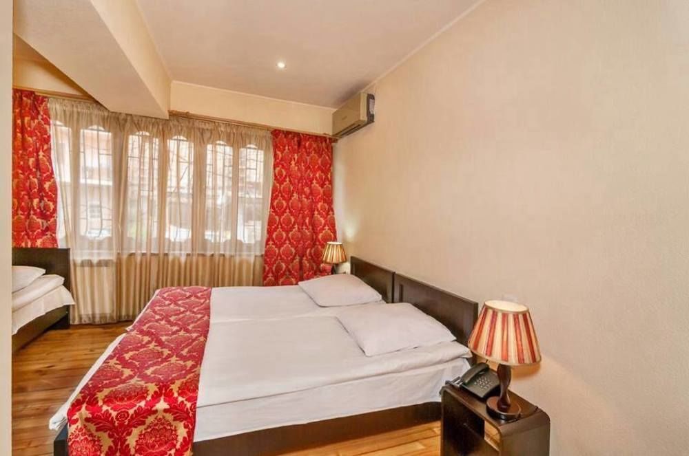 Hotel Vip Tbilisi Esterno foto