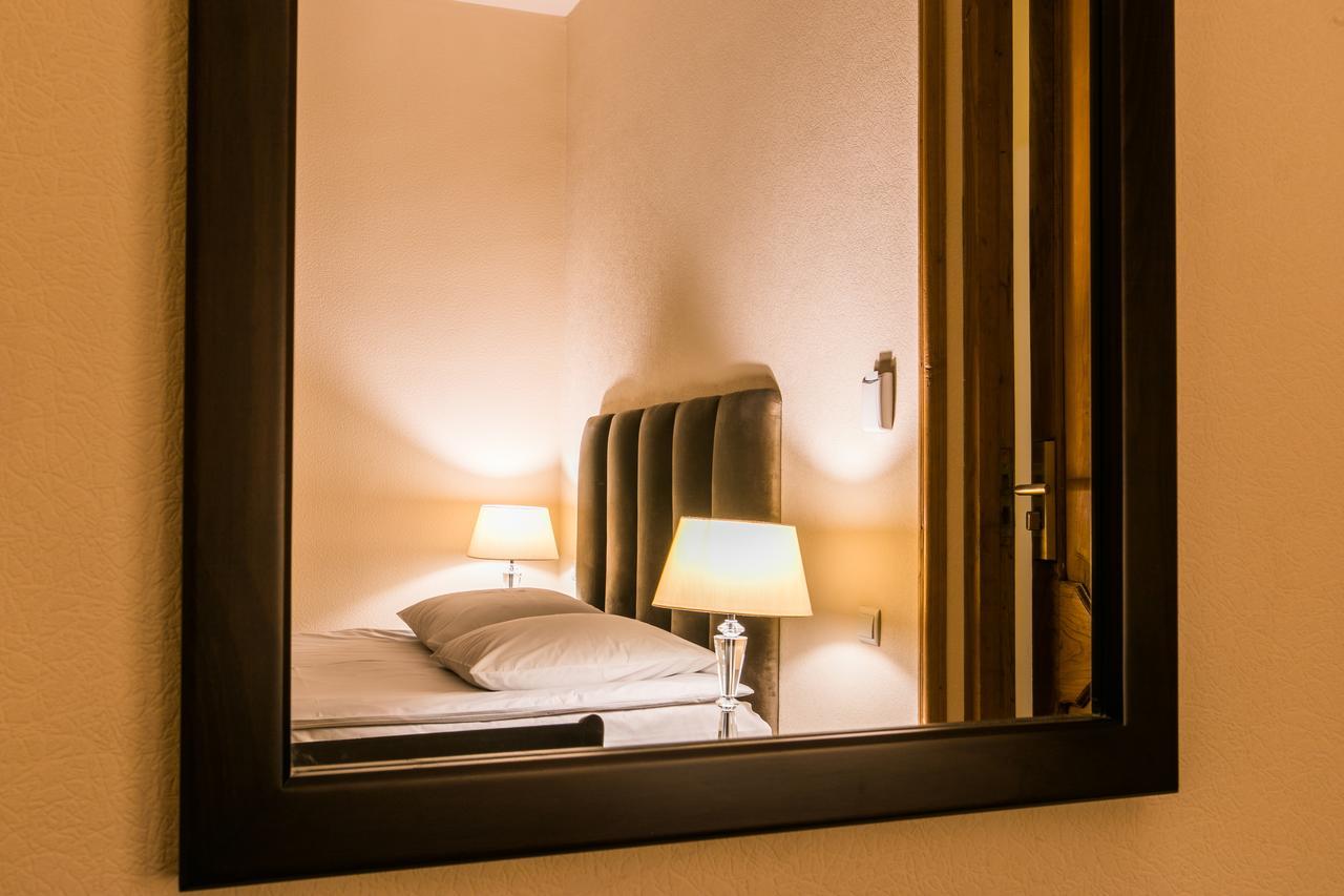 Hotel Vip Tbilisi Esterno foto