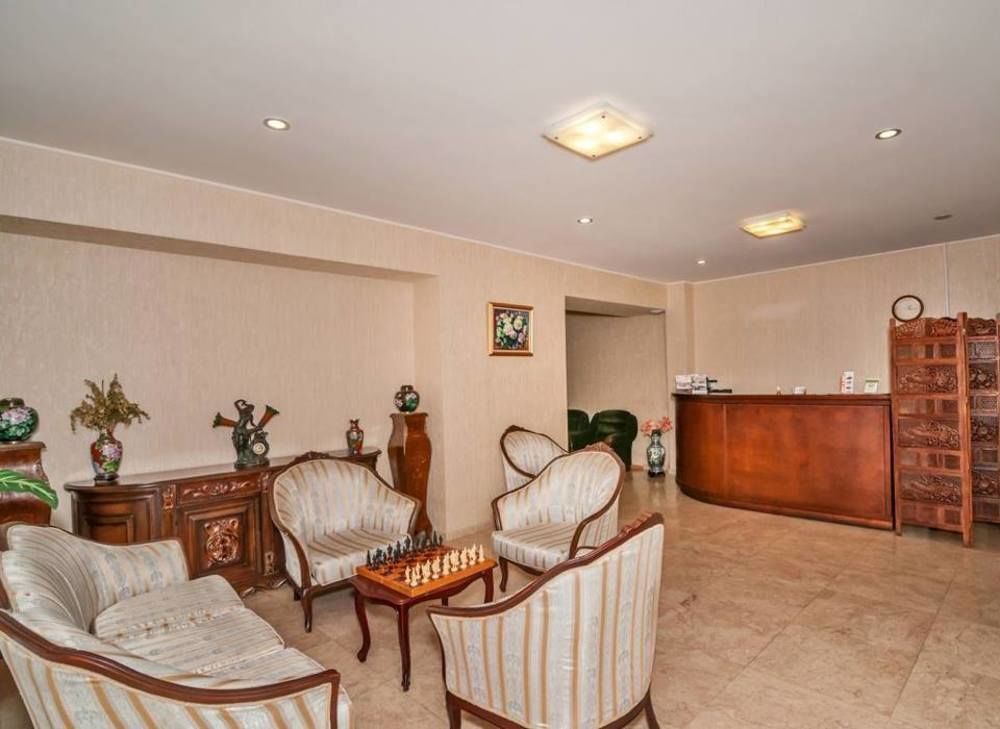 Hotel Vip Tbilisi Esterno foto